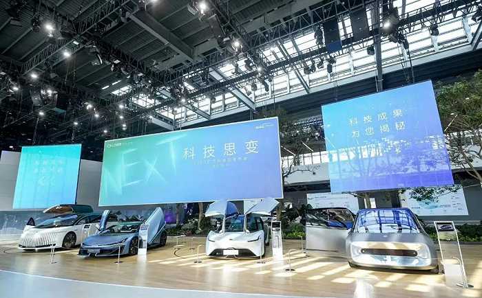 国泰航空又出事了,官方回应是:飞机水箱损坏,漏水